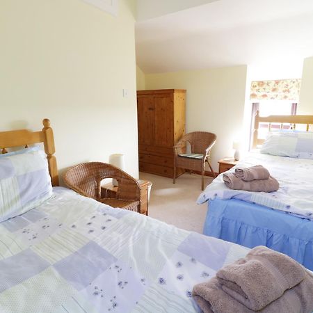 Snowdon View Villa Holyhead Bagian luar foto
