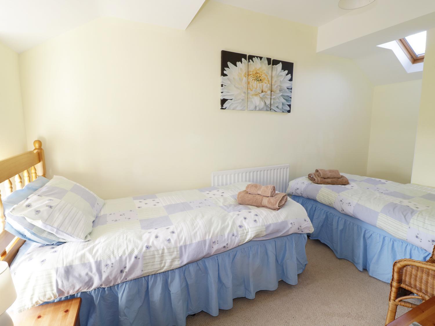 Snowdon View Villa Holyhead Bagian luar foto