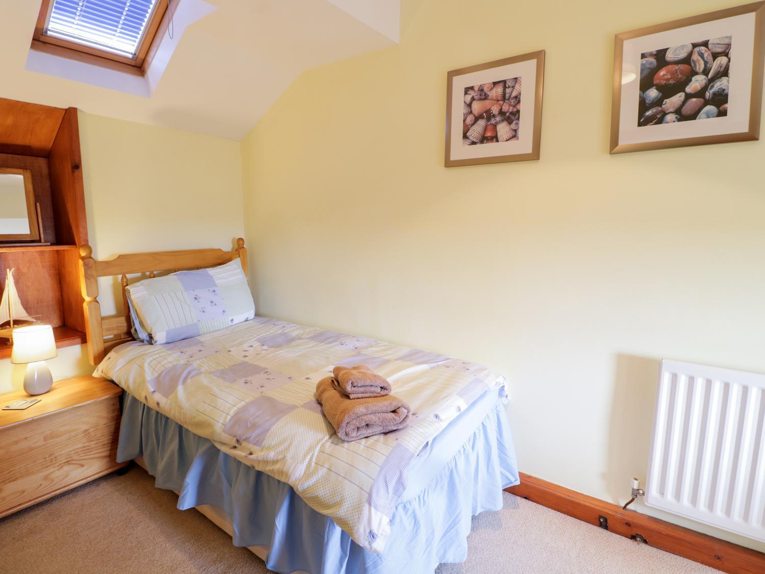 Snowdon View Villa Holyhead Bagian luar foto