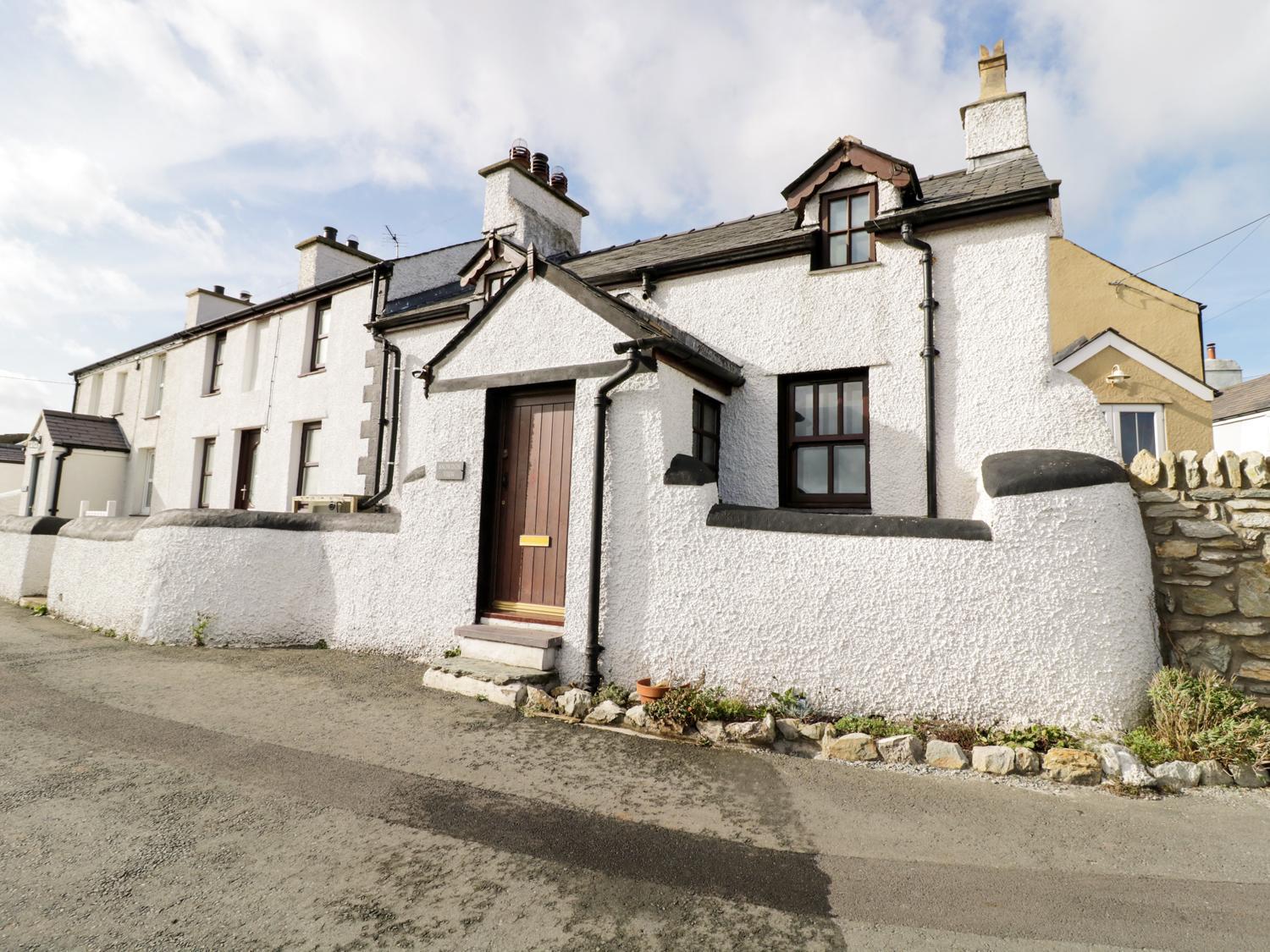 Snowdon View Villa Holyhead Bagian luar foto